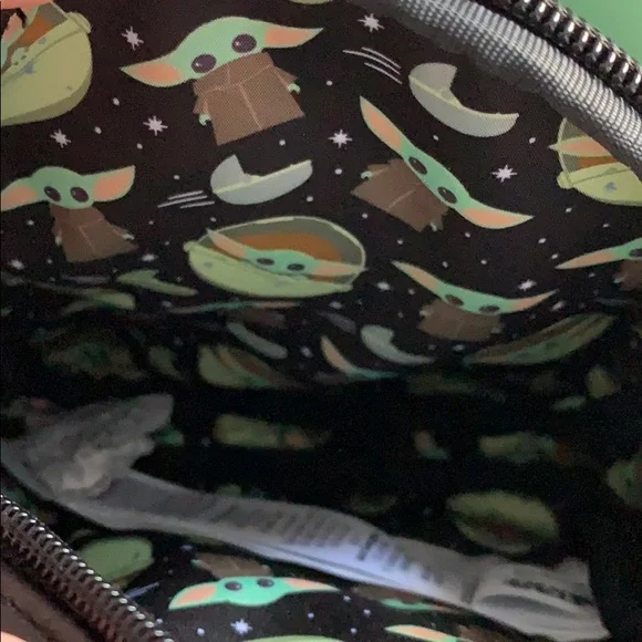 Baby Yoda The Child Grogu Loungefly bag - Picture 3 of 5